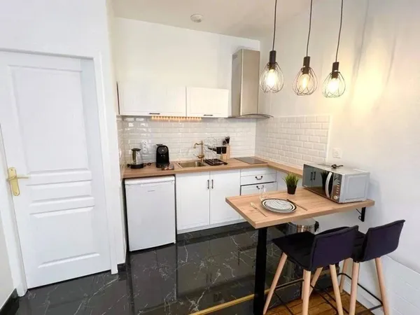 Studio 1 pièce 27 m²