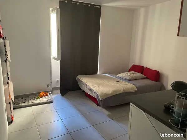 Studio non meublé à louer à l'année Agde