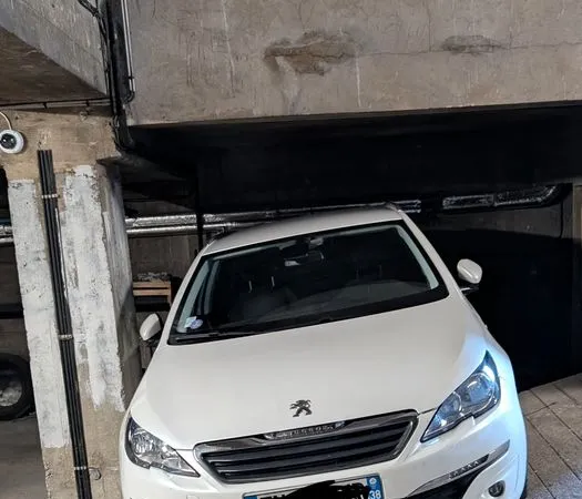 Garage à louer - Caluire, cours Aristide Briand