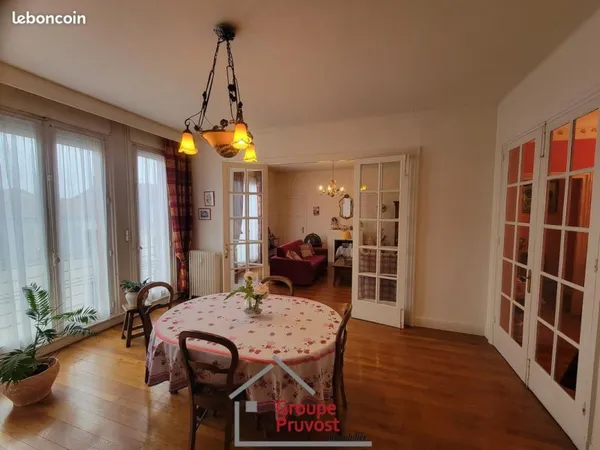 Appartement 3 pièces 134 m²