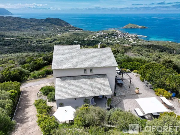 Maison 6 pièces 170 m²