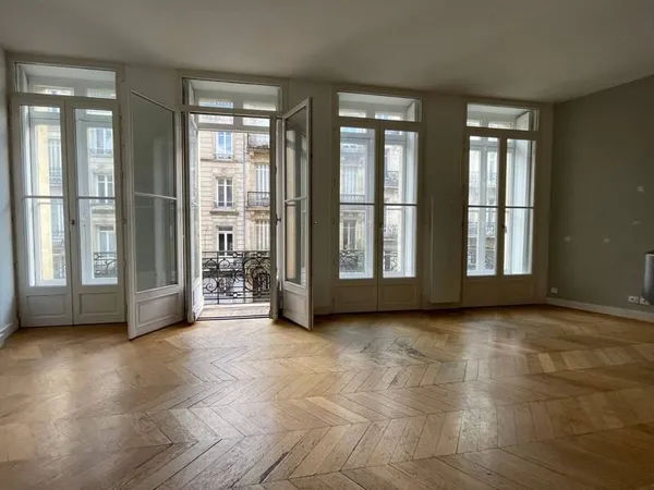Appartement 3 pièces 82 m²