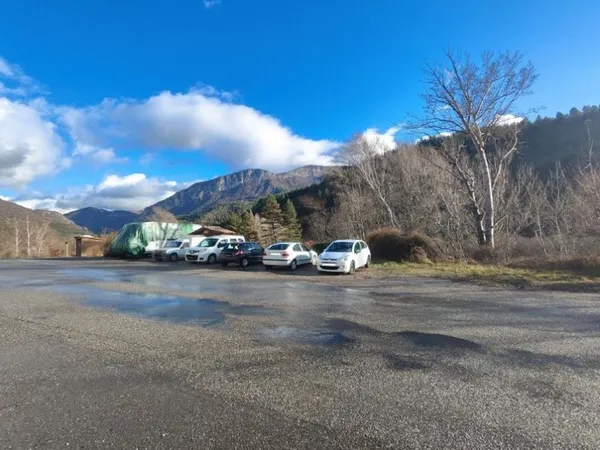 Terrain 450 m²