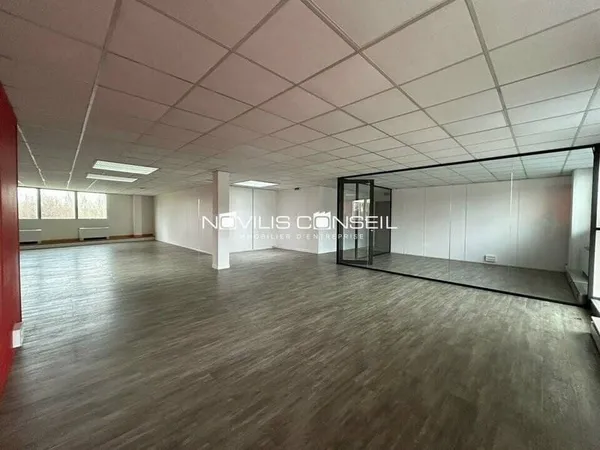 Bureaux 142 m²