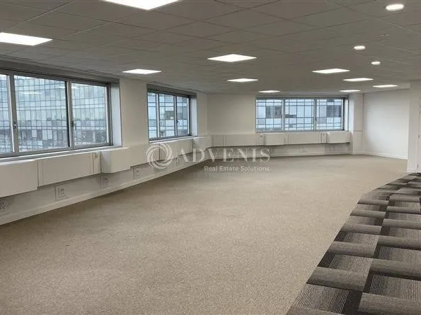 Bureaux 185 m²