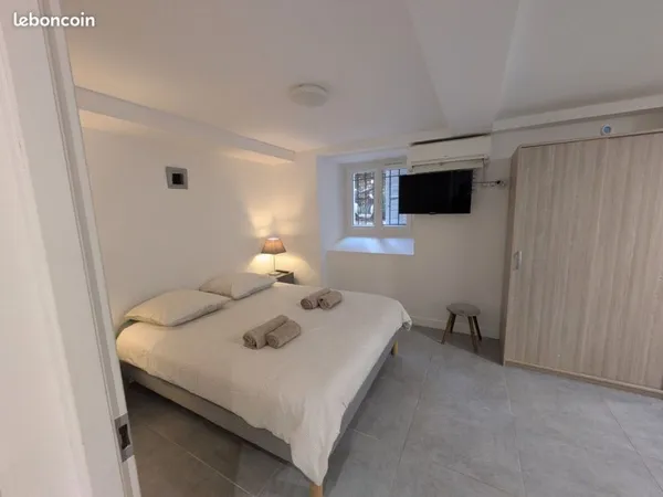 2 pièces 40m² refait à neuf - Jardin privatif - Parking - 150m gare - Centre Cannes