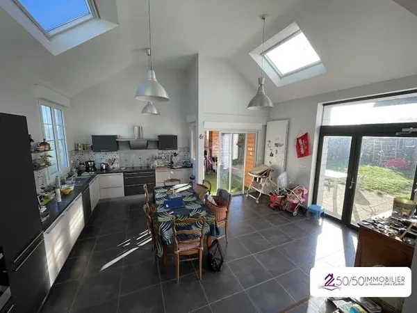 Maison 9 pièces 184 m²