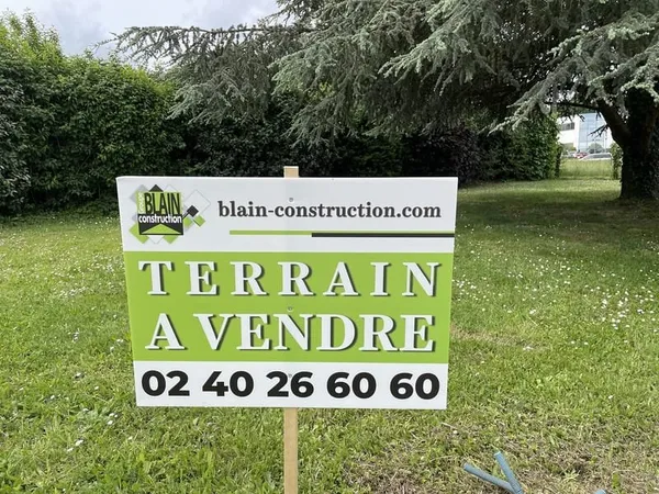 Terrain à bâtir Vente Saint-Philbert-de-Grand-Lieu  330m² 105000€