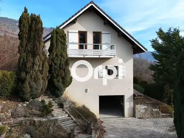 Maison 4 pièces 143 m²