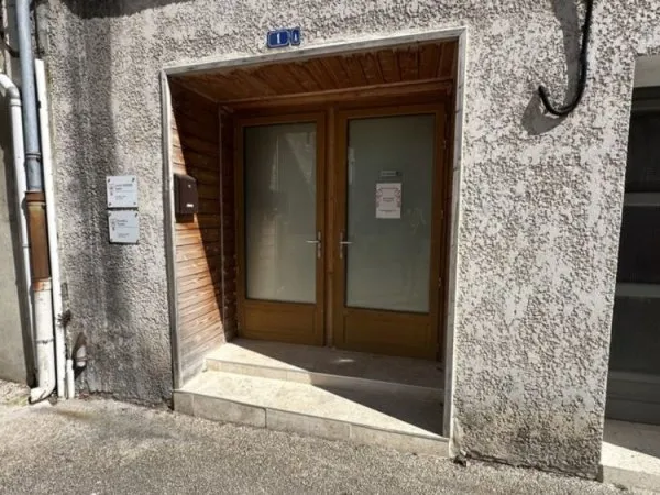 Local/bureau à vendre BARBEZIEUX SAINT HILAIRE (16) - 87m²