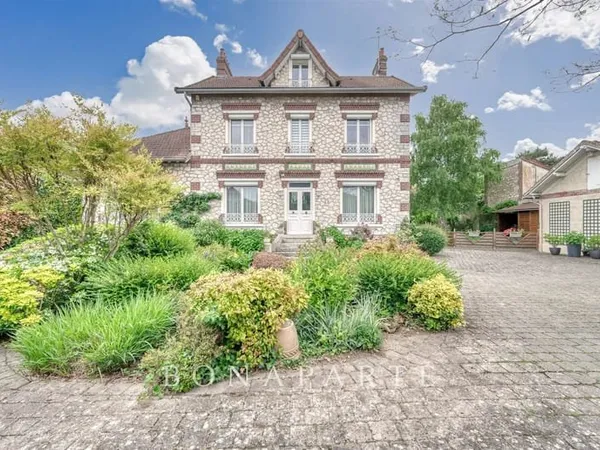 Résidence secondaire à 40 min de Paris - Maison de caractère avec jardin et piscine possible