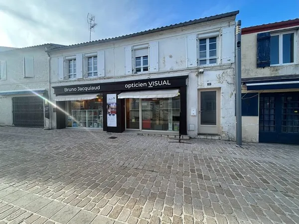 Immeuble en monopropriété en plein coeur de Fouras ? Rue de la Halle