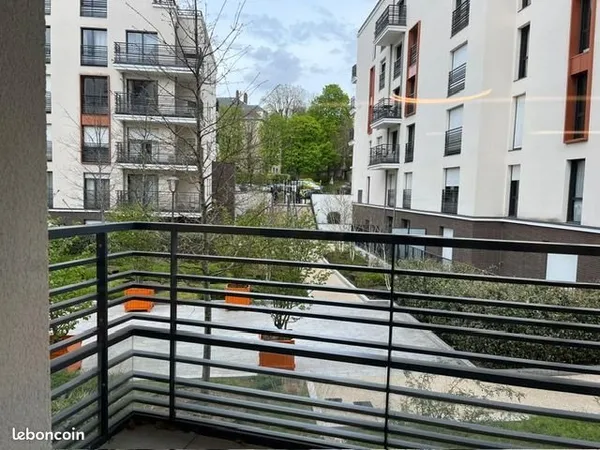 Loue appartement 4 pieces centre ville