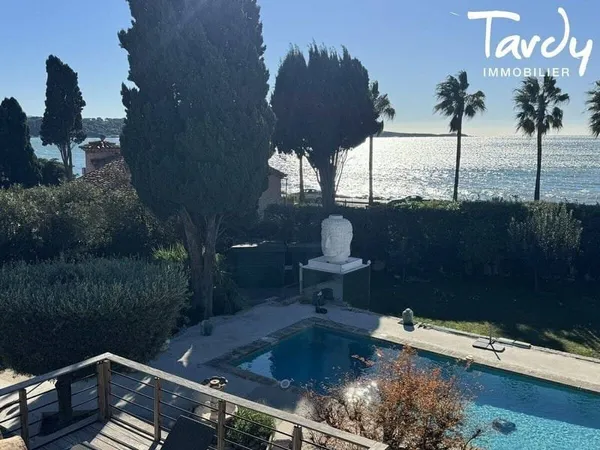 Villa 7 pièces 350 m²