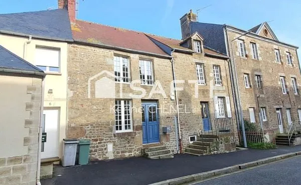 Maison de ville, 3 suites (1 rdc), cour privée