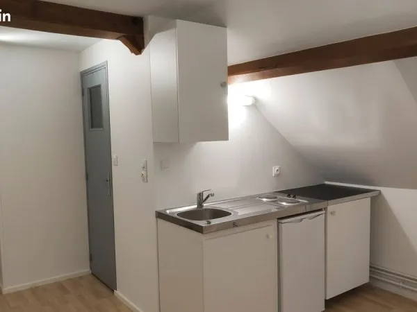 Studio 15 m² - centre ville TEMPLEUVE