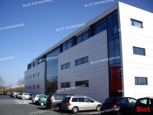 Bureaux 2 pièces 451 m²