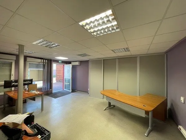 Bureau et espace de travail Location Andolsheim  45m² 465€