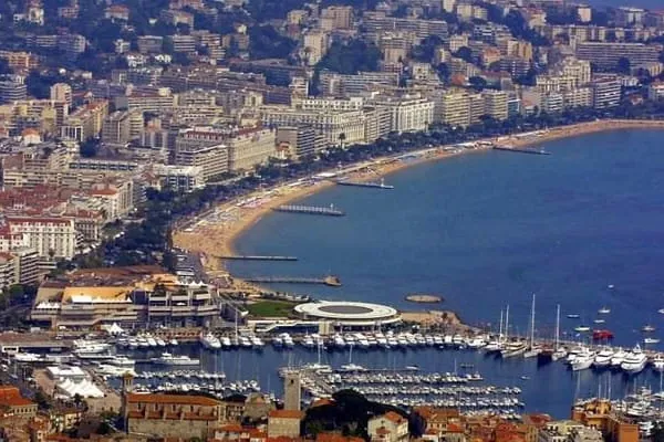 CANNES CENTRE RESTO
