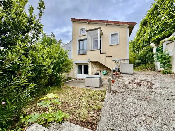 Maison Champigny-sur-Marne - 4 pièces - 89.27 m² habitable - parcelle de 253 m²