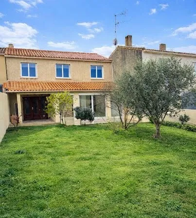 Maison 7 pièces 121 m²