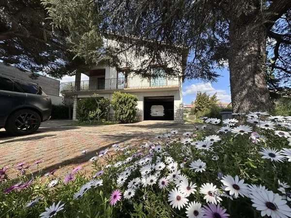Bien agricole et foncier Vente Frontignan 4p 164m² 495000€