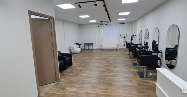 Location de bureau - MONTIGNY LE BRETONNEUX 78180