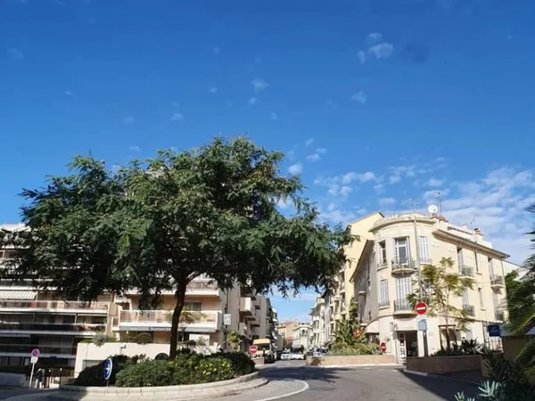 Local commercial 72 m²
