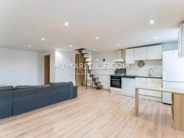 Vends duplex/triplex - 80.1m² - 3 pièces, 2 chambres - La Penne-sur-Huveaune 13821