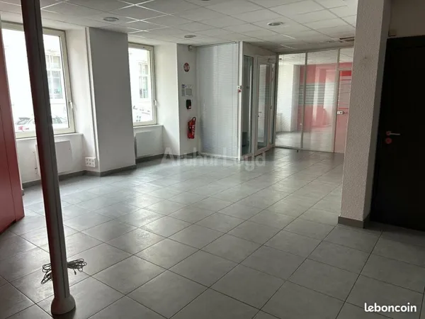 Bureaux 68 m²
