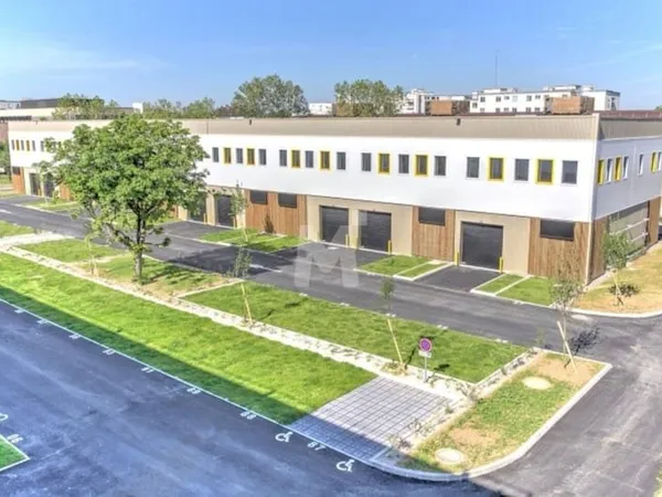 Local d'activité 7171 m²