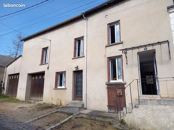 MAISON D'HABITATION avec Terrain et Garages - à rénover - Secteur SIGNY-L'ABBAYE