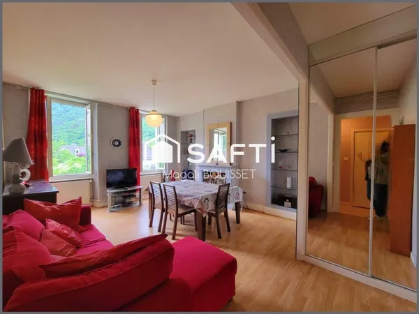 Appartement T2 de 45m², deux coins nuit dont 4 couchages, casier à ski et navette, à proximités de t