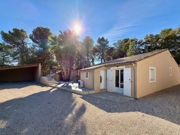 Maison de plain-pied 4 pièces 92 m²