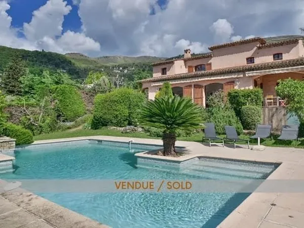 Villa 4 pièces 143 m²