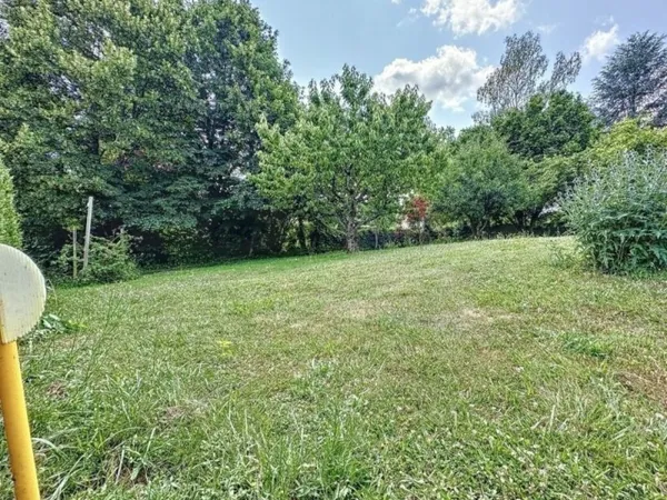 Terrain 350 m²