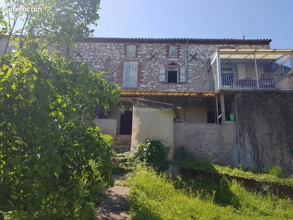 Propriété 4 pièces 100 m²
