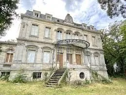 Château 600 m² Eysines