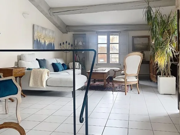 Appartement 3 pièces 81 m²