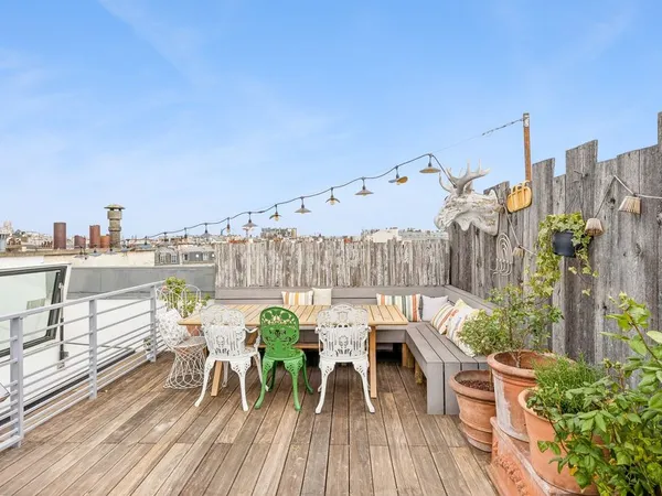 Appartement 6 pièces 226 m²