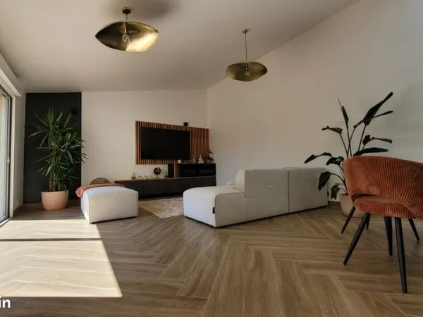Magnifique logement de 135m2 entièrement rénové
