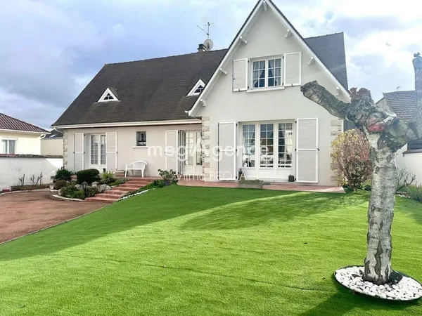 Maison familiale 6 pièces 204 m²