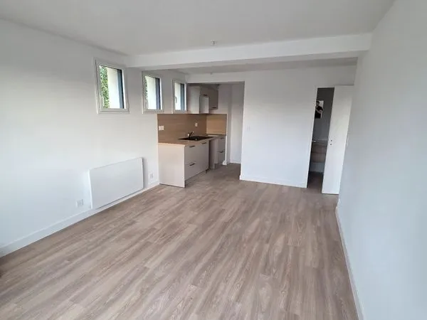 Appartement non meublé - 42,5 m2 - au premier étage d'une maison rénovée - N°13