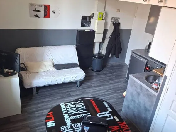 Studio 1 pièce 24 m²