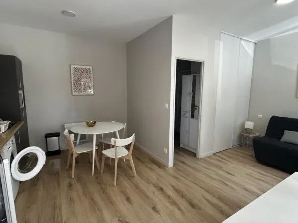 Studio 1 pièce 25 m²