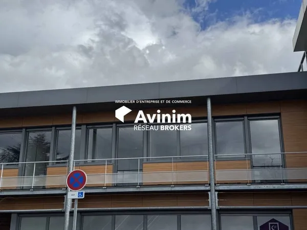 Bureaux 210 m²