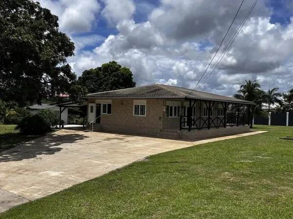 VILLA T5 + TERRAIN CONSTRUCTIBLE