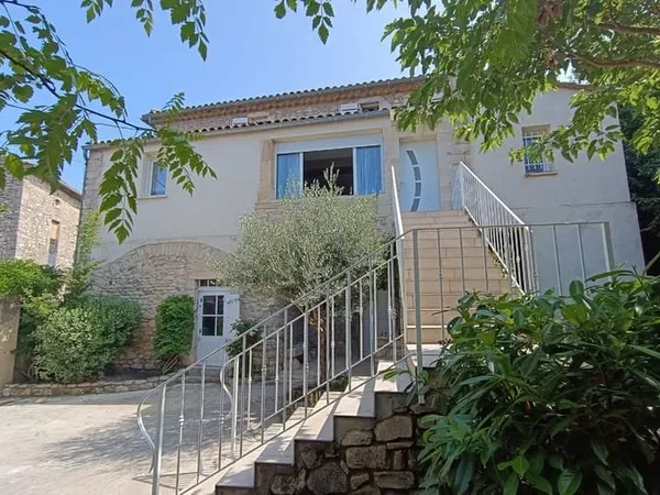 Maison 4 pièces 143 m²