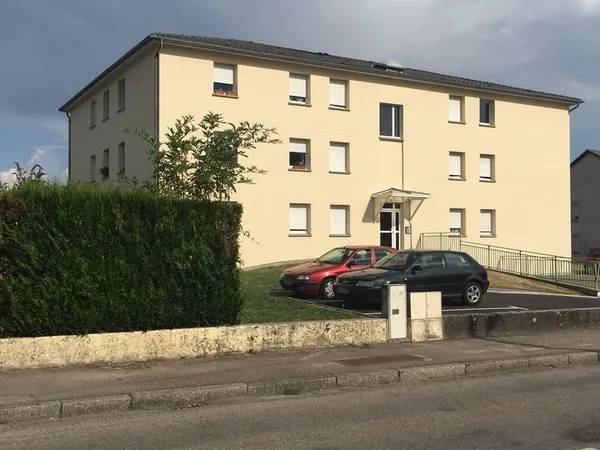 A louer Grand F4 EPINAL