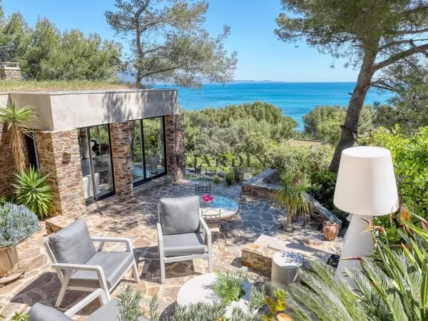 Très Rare Au Gaou Benat : Superbe Villa Avec Vue Mer Panoramique